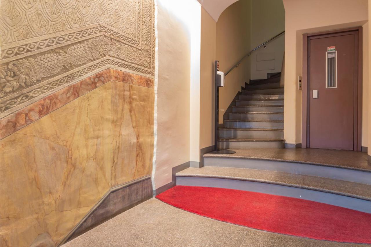 Apartamento View Luxury Duomo Milán Exterior foto