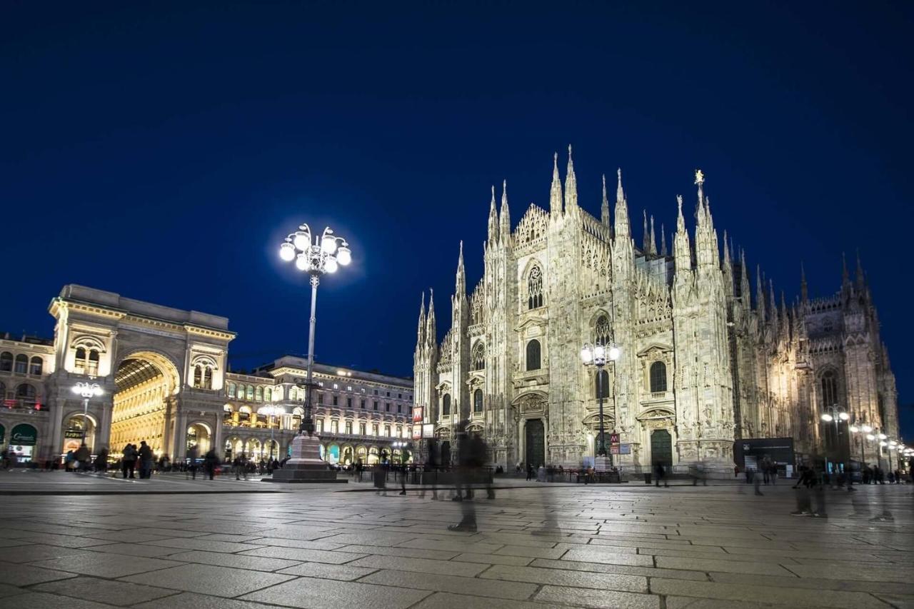 Apartamento View Luxury Duomo Milán Exterior foto